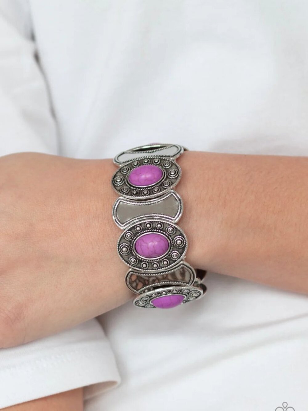 Paparazzi Jewelry Accessories - Desert Relic - Purple Bracelet - Vintage - Picture 3 of 4